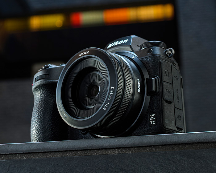 Obiektyw Nikkor Z 26mm f/2.8 | Odbierz rabat 5% z kodem w koszyku NIKON5% | Obiektyw NIKKOR Z z 5-letnia gwarancją!