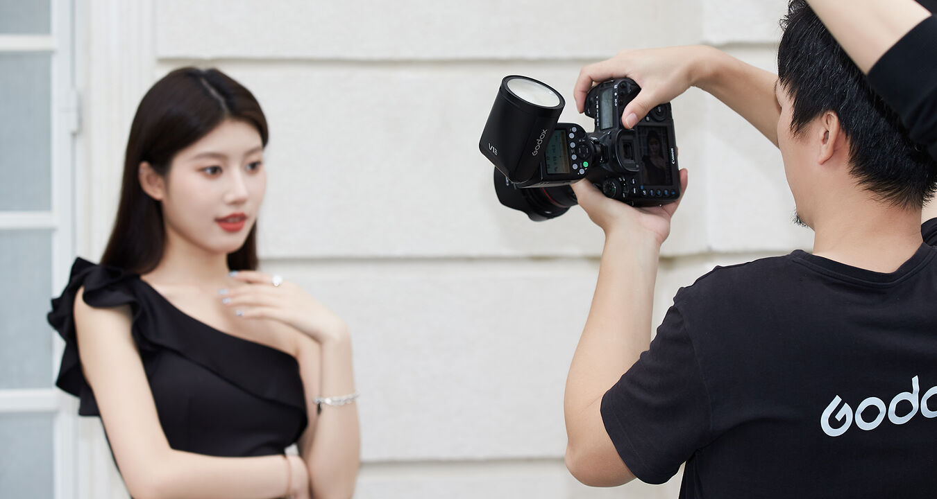 Lampa Godox V1 Pro TTL (Canon)