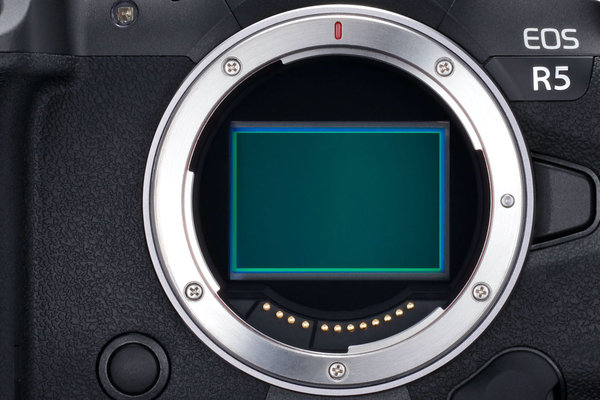 Bezlusterkowiec Canon EOS R5 (body) + Dobierz aparat za 1zł