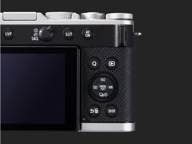 Aparat Panasonic Lumix DC-L10 (srebrny) + Dobierz dekiel automatyczny za 1zł!