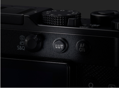 Aparat Panasonic Lumix DC-L10 (srebrny) + Dobierz dekiel automatyczny za 1zł!