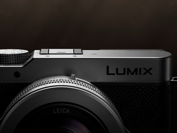 Aparat Panasonic Lumix DC-L10 (srebrny) + Dobierz dekiel automatyczny za 1zł!