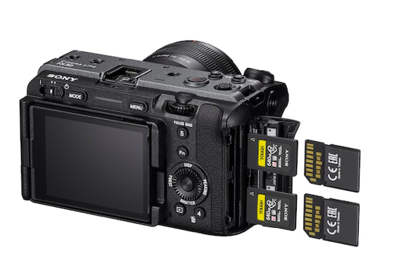 Kamera Sony FX30 + Sony obiektyw E 16-55/2.8 G