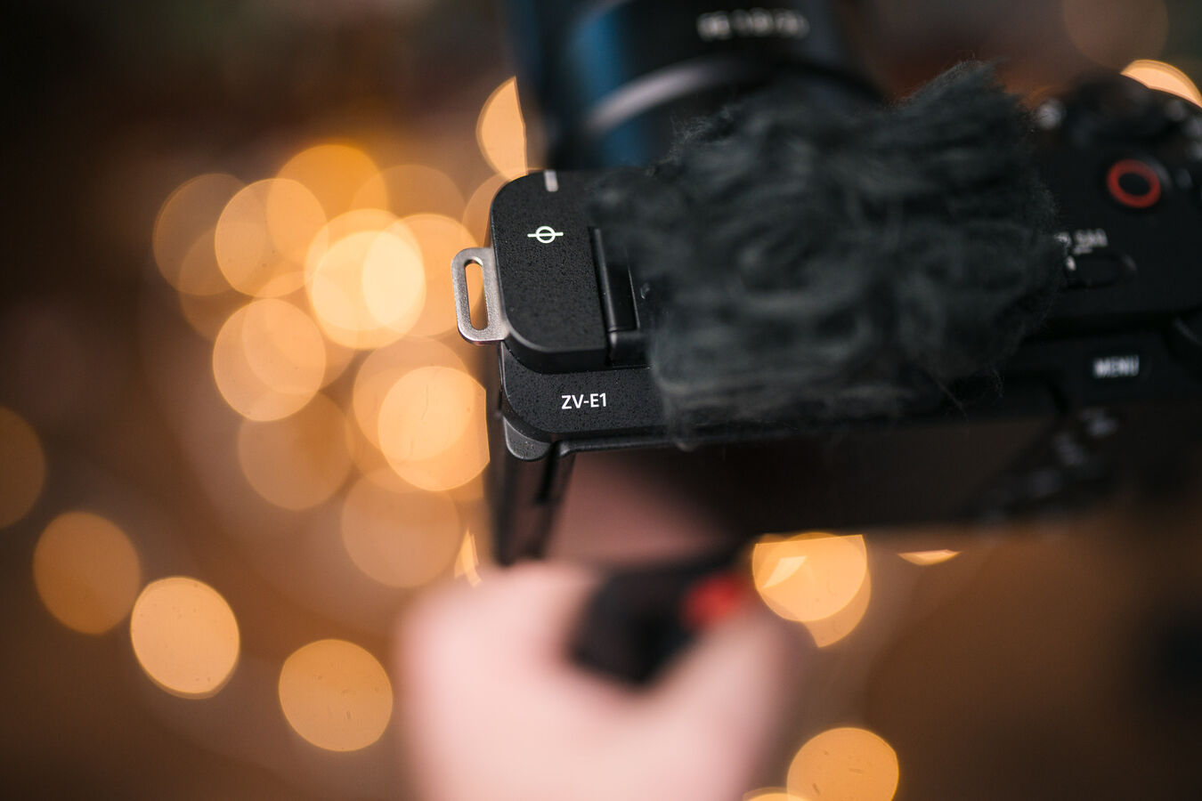 Aparat Sony ZV-E1 + Dobierz SONY NP-FZ100 za 1zł + Studencki CASHBACK 1100zł