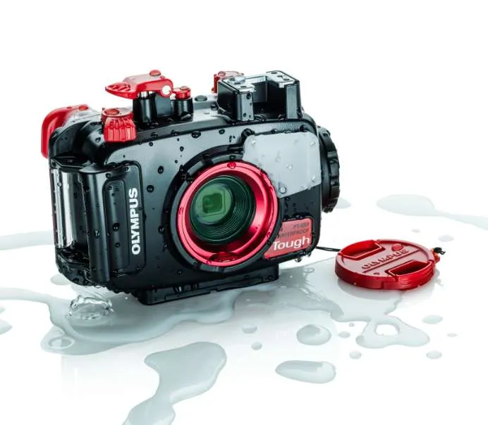 OM System TG-7 (czerwony)