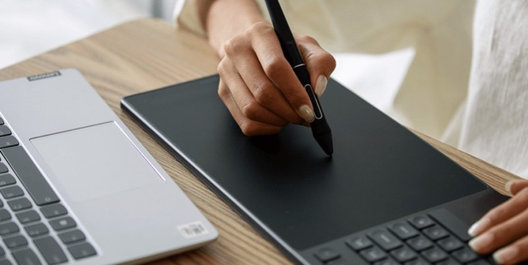 Tablet graficzny Huion INSPIROY Keydial KD200 z klawiaturą