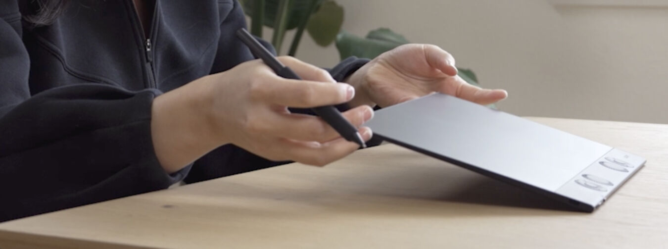 Tablet graficzny Wacom Intuos Pro S (PTK470) 2025