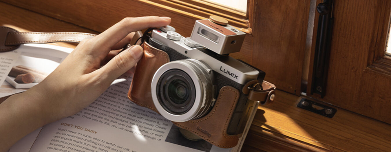 Etui skórzane SmallRig 5699 typu half case do aparatu Panasonic LUMIX L10 (brązowe)
