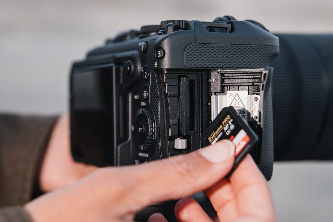 Bezlusterkowiec Canon EOS R6 V body - Dobierz akcesoria w super cenie !