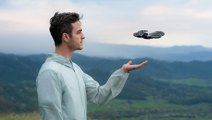 DJI dron Neo 2 (Fly More Combo)