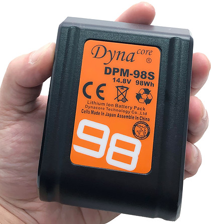 Dynacore V-Mount Battery Tiny series DPM-98S kompaktowy akumulator V-lock 98Wh 14,8V