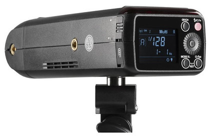 Quadralite lampa reporter 200 TTL KIT