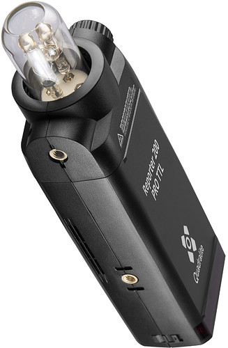 Quadralite lampa reporter 200 PRO TTL KIT