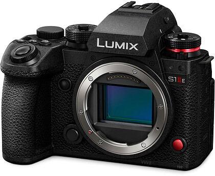 Bezlusterkowiec Panasonic Lumix S1IIE (DC-S1M2ESE) - Oficjalna dystrybucja. + Rozszerz gwarancję do 5 lat!